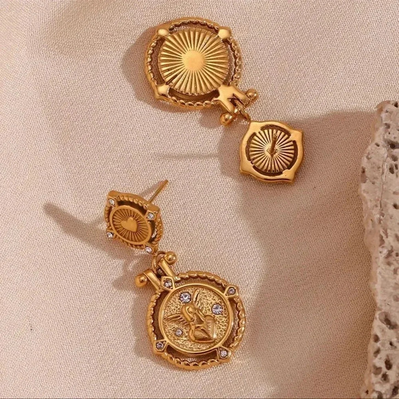 Angel Wing 18K Gold Plated Stainless Steel Waterproof Earrings - Picture 5 of 14